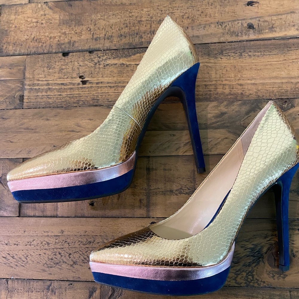 Jessica Simpson Pumps - Picture 4 of 10